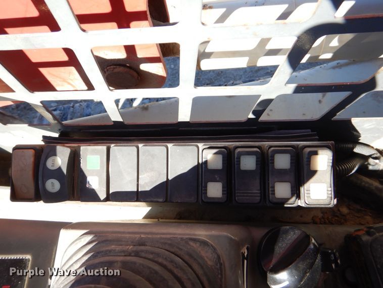 image for item MC9798 2014 Takeuchi TL8  tracked skid steer loader