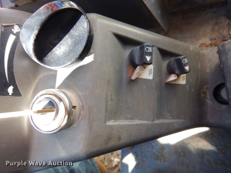 image for item MC9798 2014 Takeuchi TL8  tracked skid steer loader