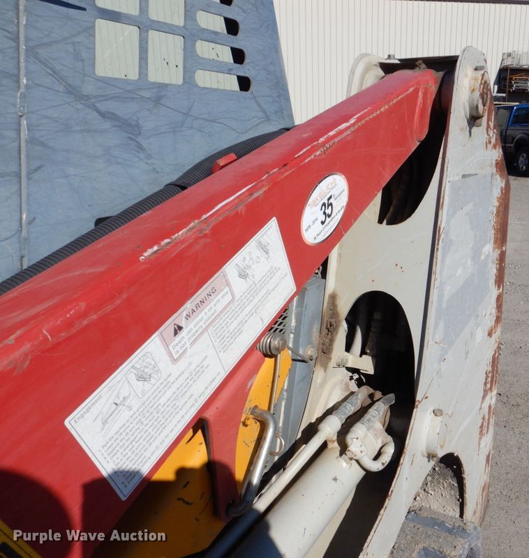 image for item MC9798 2014 Takeuchi TL8  tracked skid steer loader