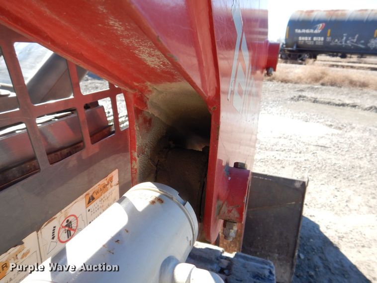 image for item MC9798 2014 Takeuchi TL8  tracked skid steer loader