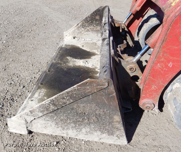 image for item MC9798 2014 Takeuchi TL8  tracked skid steer loader