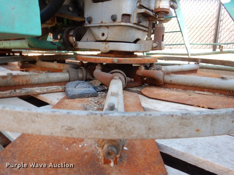 image for item MC9801 Whiteman HTX  power trowel