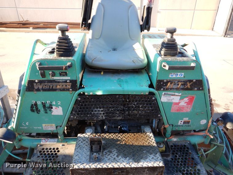 image for item MC9801 Whiteman HTX  power trowel