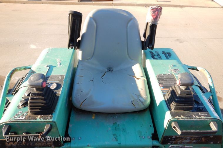 image for item MC9801 Whiteman HTX  power trowel