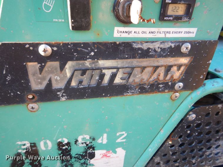 image for item MC9801 Whiteman HTX  power trowel