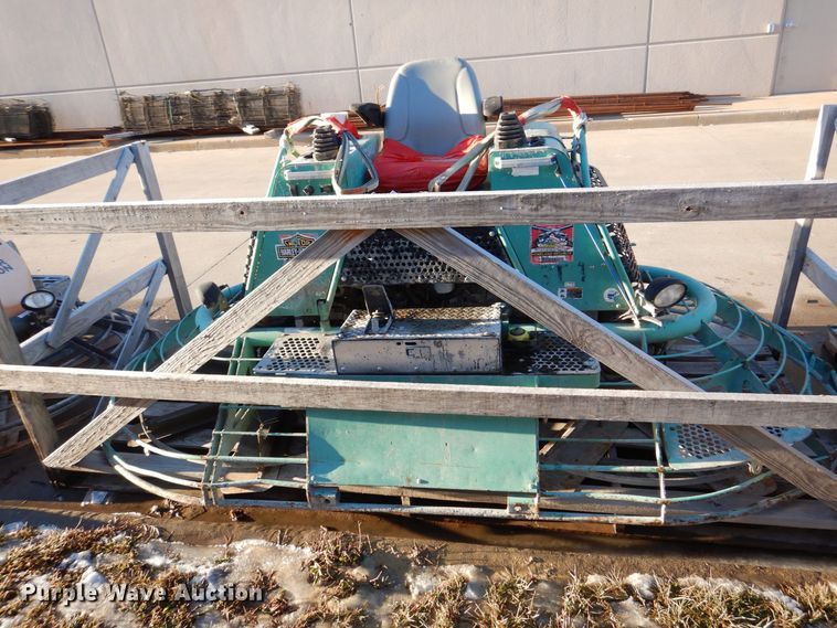 image for item MC9802 Whiteman STX  power trowel