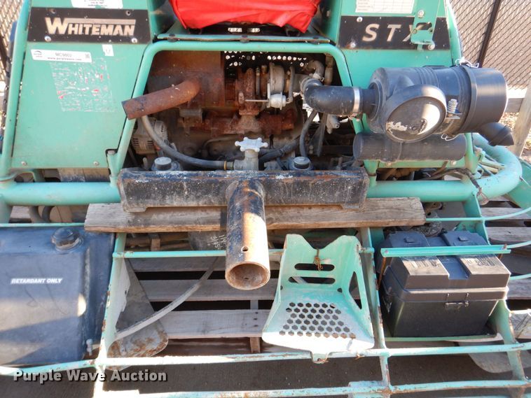 image for item MC9802 Whiteman STX  power trowel