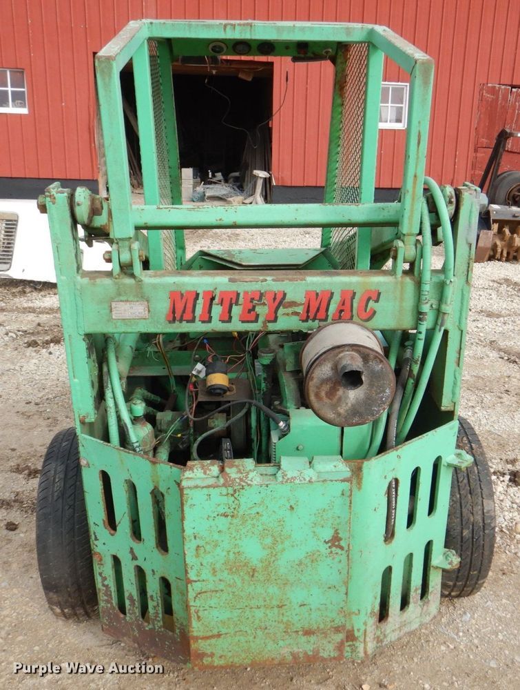 image for item MC9807 Mitey Mac 8B  skid steer loader