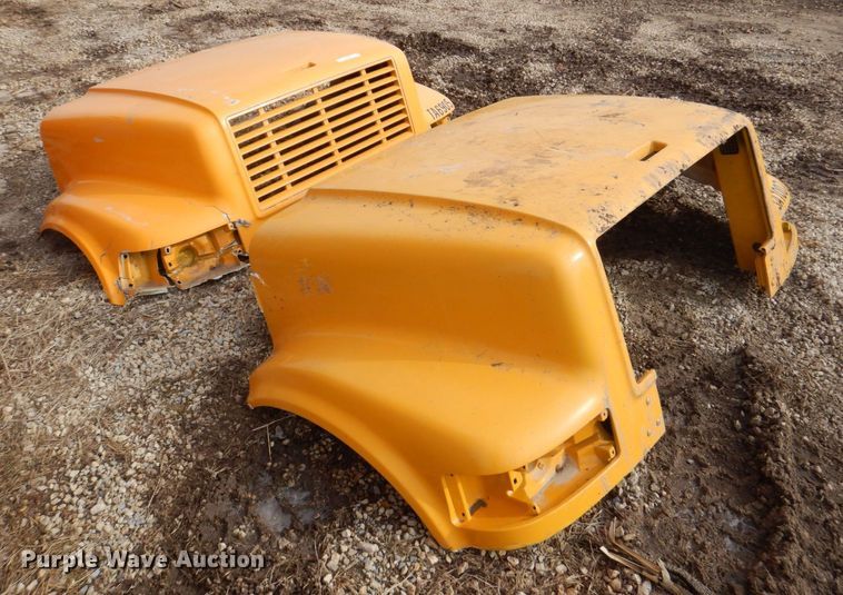 image for item MC9809 (4) truck hoods