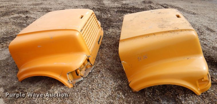 image for item MC9809 (4) truck hoods