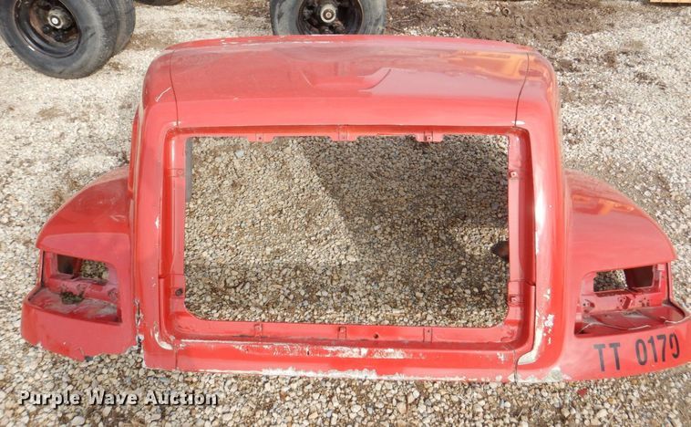 image for item MC9809 (4) truck hoods
