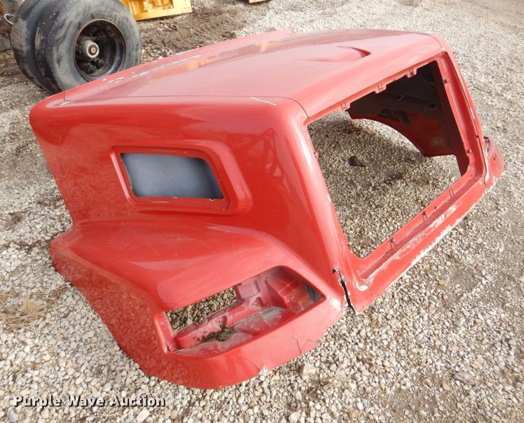 image for item MC9809 (4) truck hoods