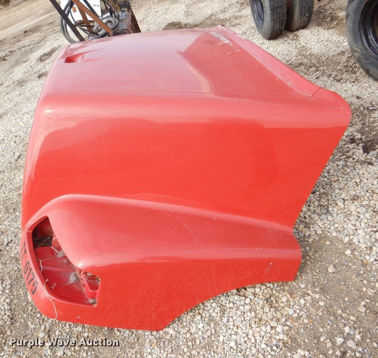 image for item MC9809 (4) truck hoods