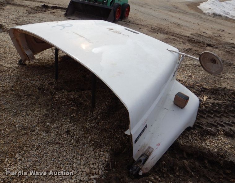 image for item MC9809 (4) truck hoods