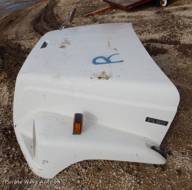 image for item MC9809 (4) truck hoods