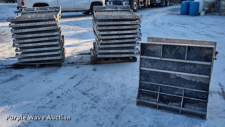 image for item MD9378 (38) concrete forms