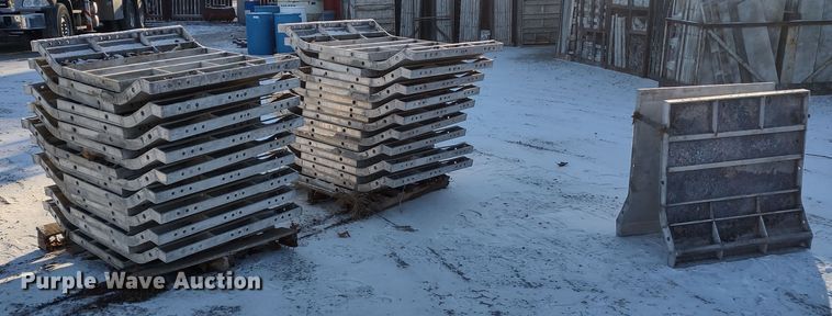 image for item MD9378 (38) concrete forms