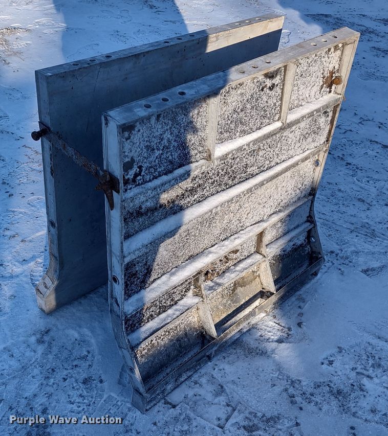 image for item MD9378 (38) concrete forms