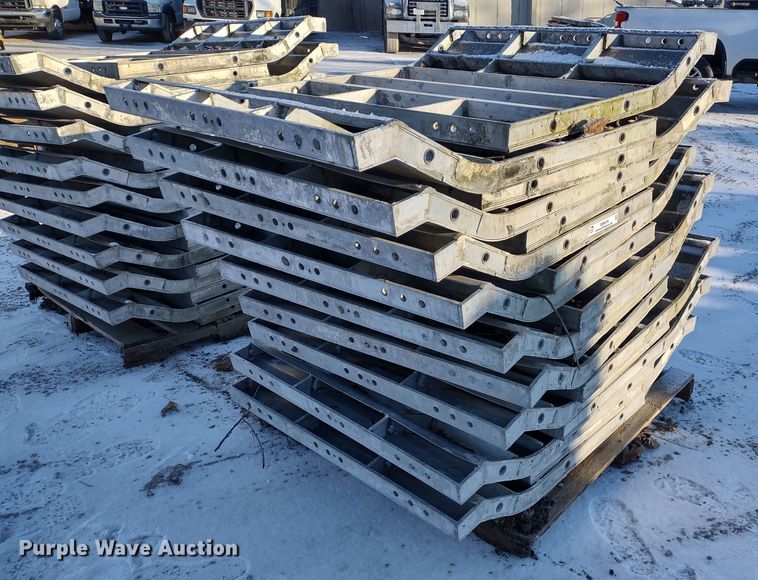 image for item MD9378 (38) concrete forms