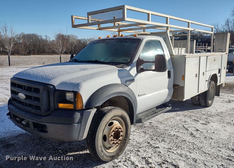 image for item MD9380 2007 Ford F550 Super Duty XL  utility / service truck
