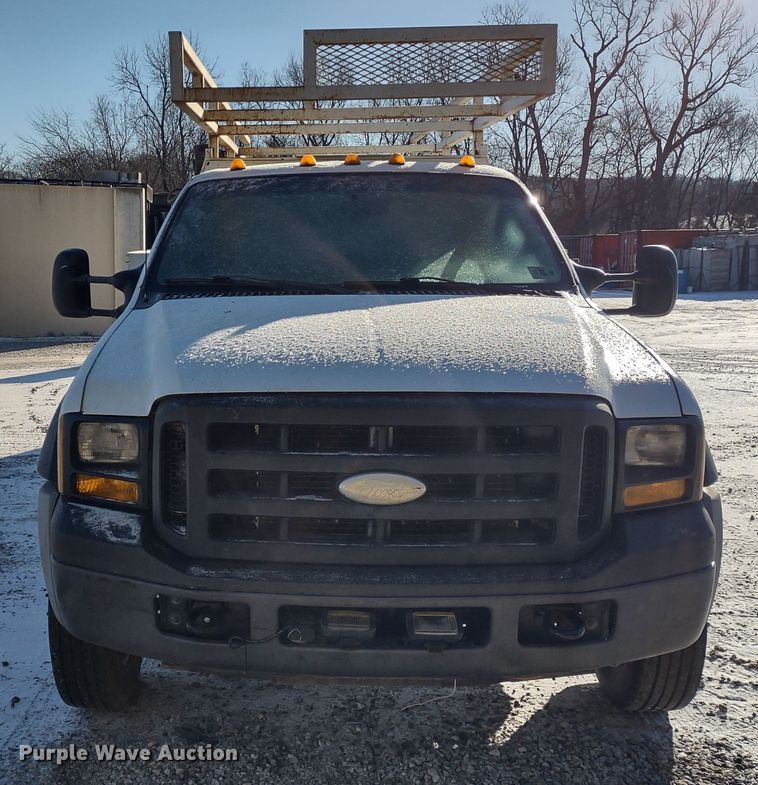 image for item MD9380 2007 Ford F550 Super Duty XL  utility / service truck