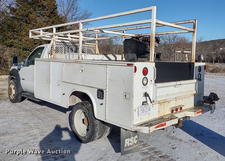 image for item MD9380 2007 Ford F550 Super Duty XL  utility / service truck