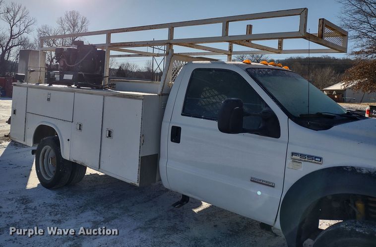 image for item MD9380 2007 Ford F550 Super Duty XL  utility / service truck