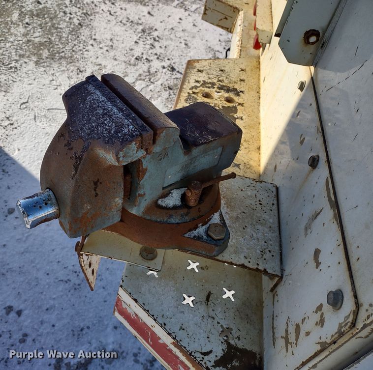 image for item MD9380 2007 Ford F550 Super Duty XL  utility / service truck