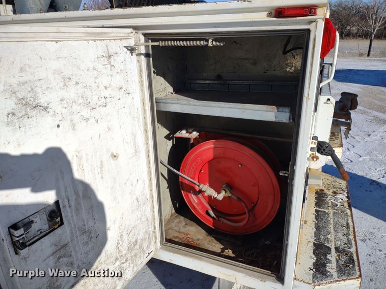 image for item MD9380 2007 Ford F550 Super Duty XL  utility / service truck