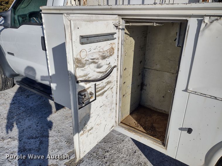 image for item MD9380 2007 Ford F550 Super Duty XL  utility / service truck