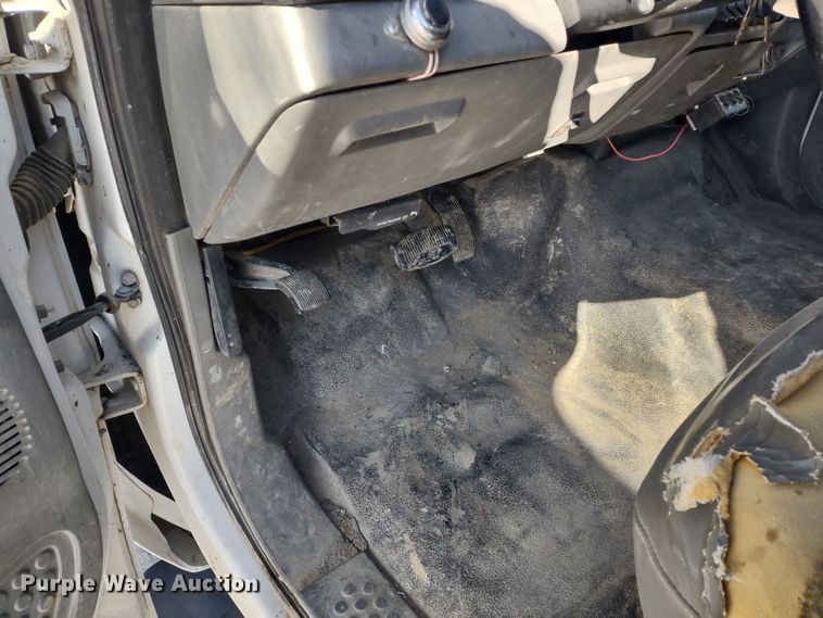 image for item MD9380 2007 Ford F550 Super Duty XL  utility / service truck