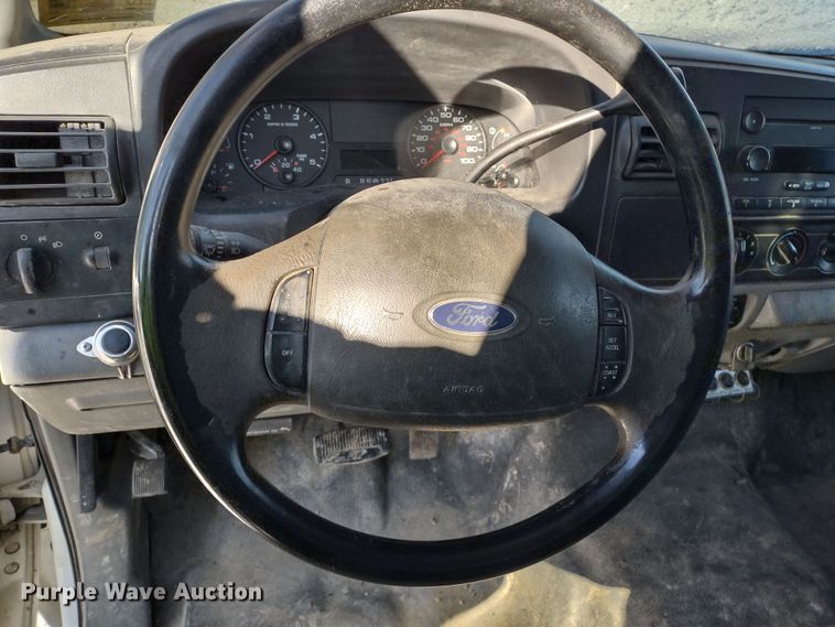 image for item MD9380 2007 Ford F550 Super Duty XL  utility / service truck