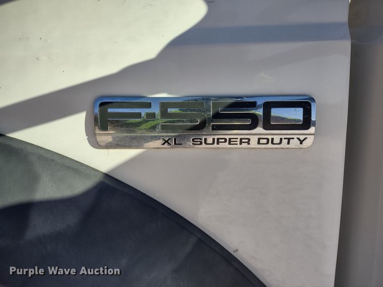 image for item MD9380 2007 Ford F550 Super Duty XL  utility / service truck