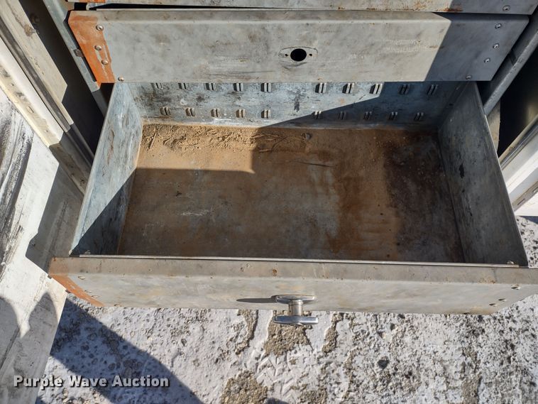 image for item MD9380 2007 Ford F550 Super Duty XL  utility / service truck