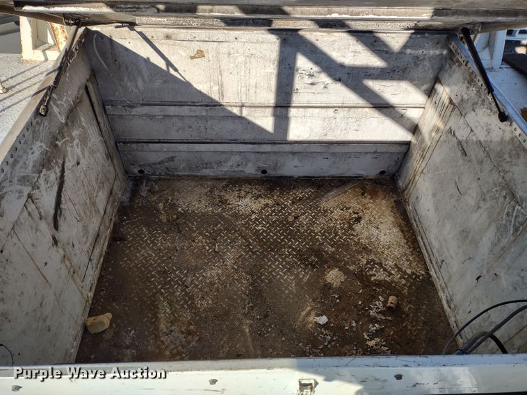 image for item MD9380 2007 Ford F550 Super Duty XL  utility / service truck