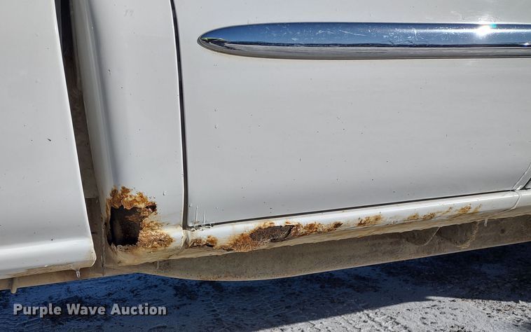 image for item MD9381 2005 GMC Sierra 2500HD  Ext. Cab pickup truck