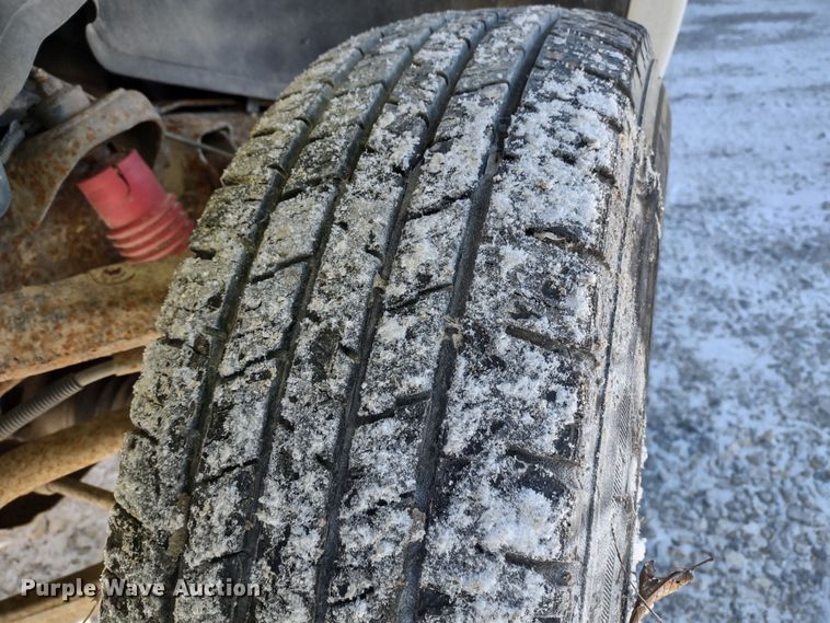 image for item MD9381 2005 GMC Sierra 2500HD  Ext. Cab pickup truck