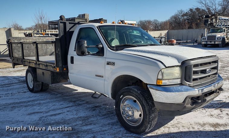 image for item MD9382 2004 Ford F450 Super Duty XL  flatbed pickup truck