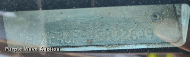 image for item MD9382 2004 Ford F450 Super Duty XL  flatbed pickup truck