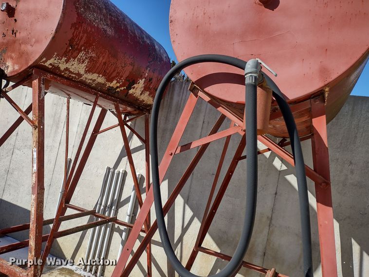 image for item MD9383 (2) fuel tanks