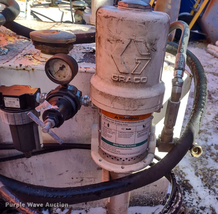 image for item MD9384 Fuel and lube