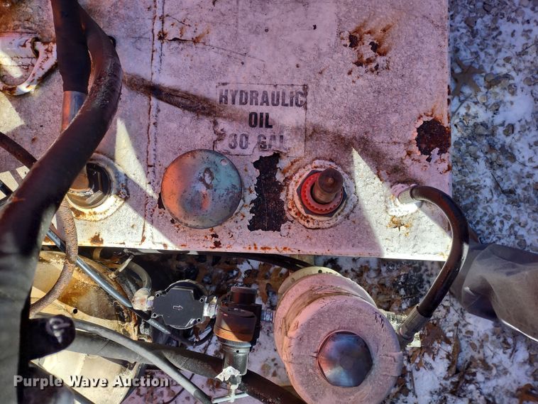 image for item MD9384 Fuel and lube