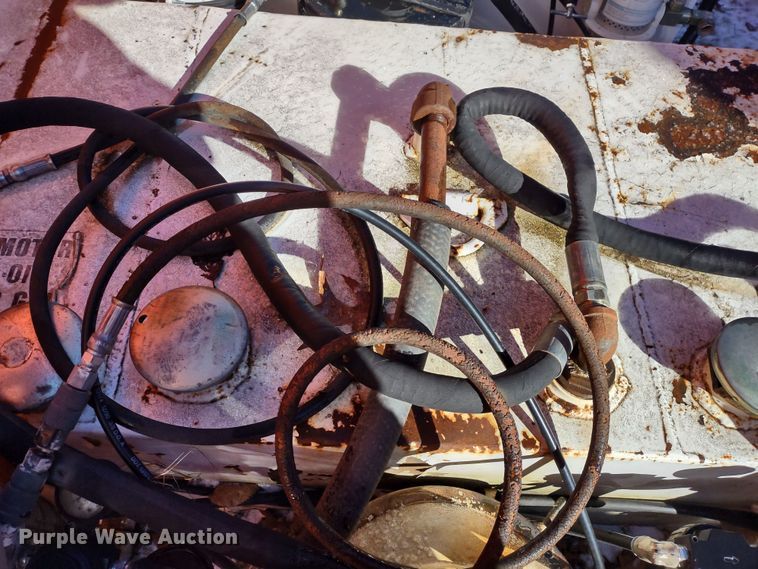 image for item MD9384 Fuel and lube