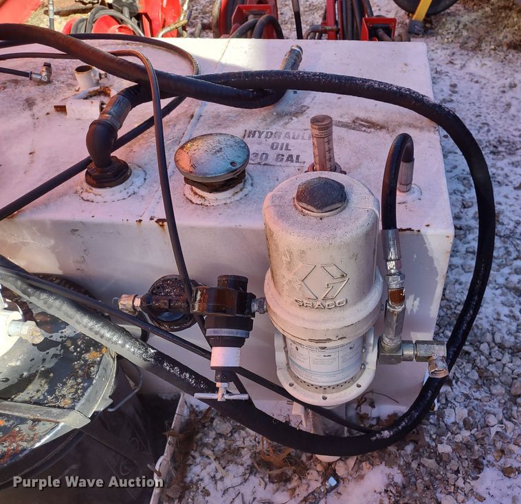 image for item MD9384 Fuel and lube