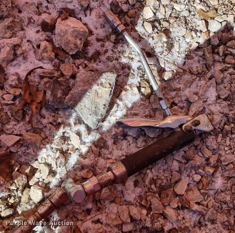 image for item MD9384 Fuel and lube