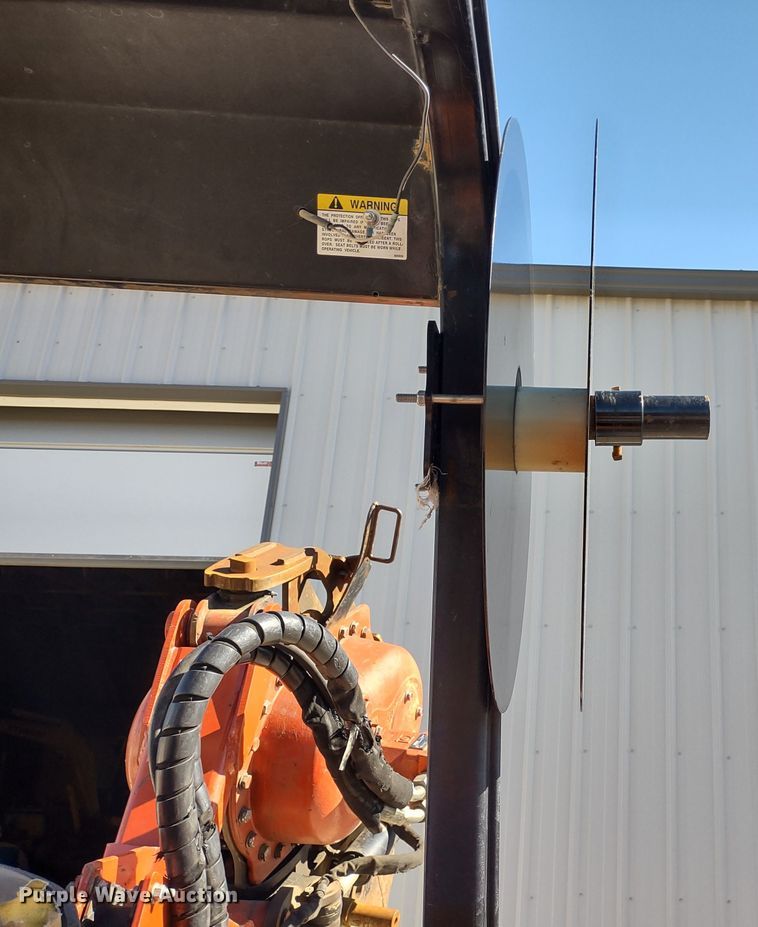 image for item MD9387 2002 Ditch Witch RT115H  cable plow