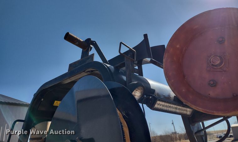 image for item MD9388 2009 Ditch Witch HT115  cable plow