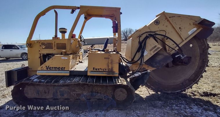 image for item MD9389 1997 Vermeer Flextrak 115  rock saw