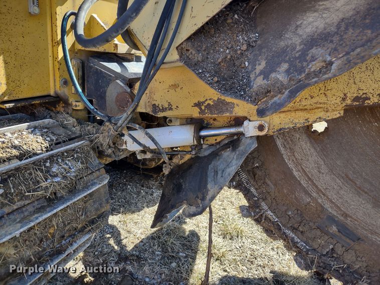 image for item MD9389 1997 Vermeer Flextrak 115  rock saw