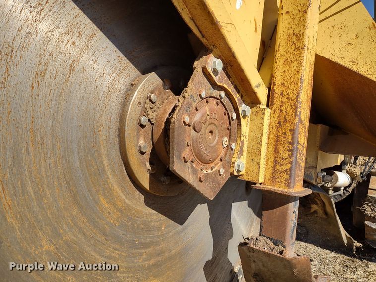 image for item MD9389 1997 Vermeer Flextrak 115  rock saw